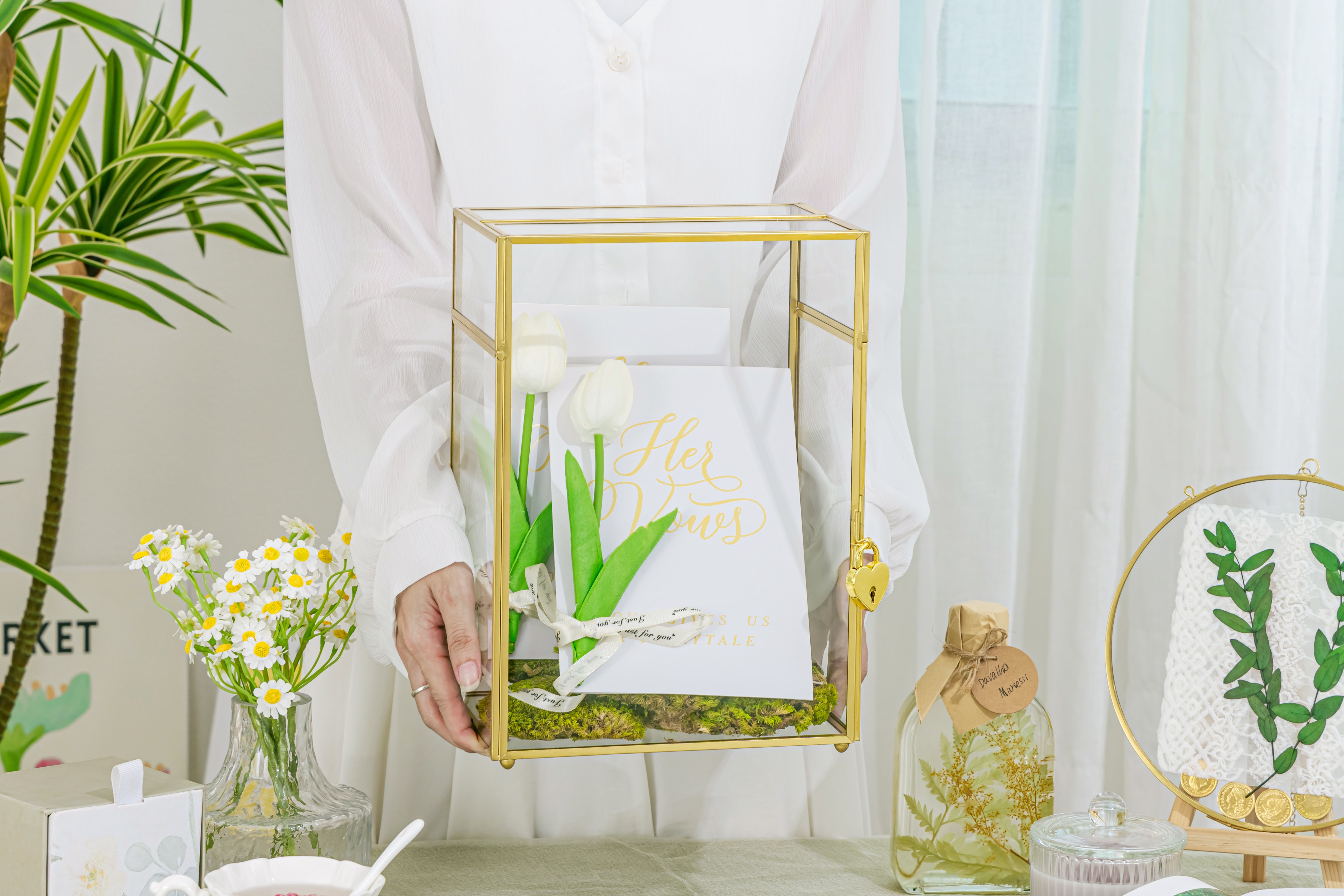 NCYP Glass Cards Box for Wedding Reception - Rectangle Glass Box with Slot and Lock for Money, Envelopes - Birthdays Party Tabletop Decor, 8" x 5.5" x 11.3" Gold, Clear (Card Box Only) - NCYPgarden