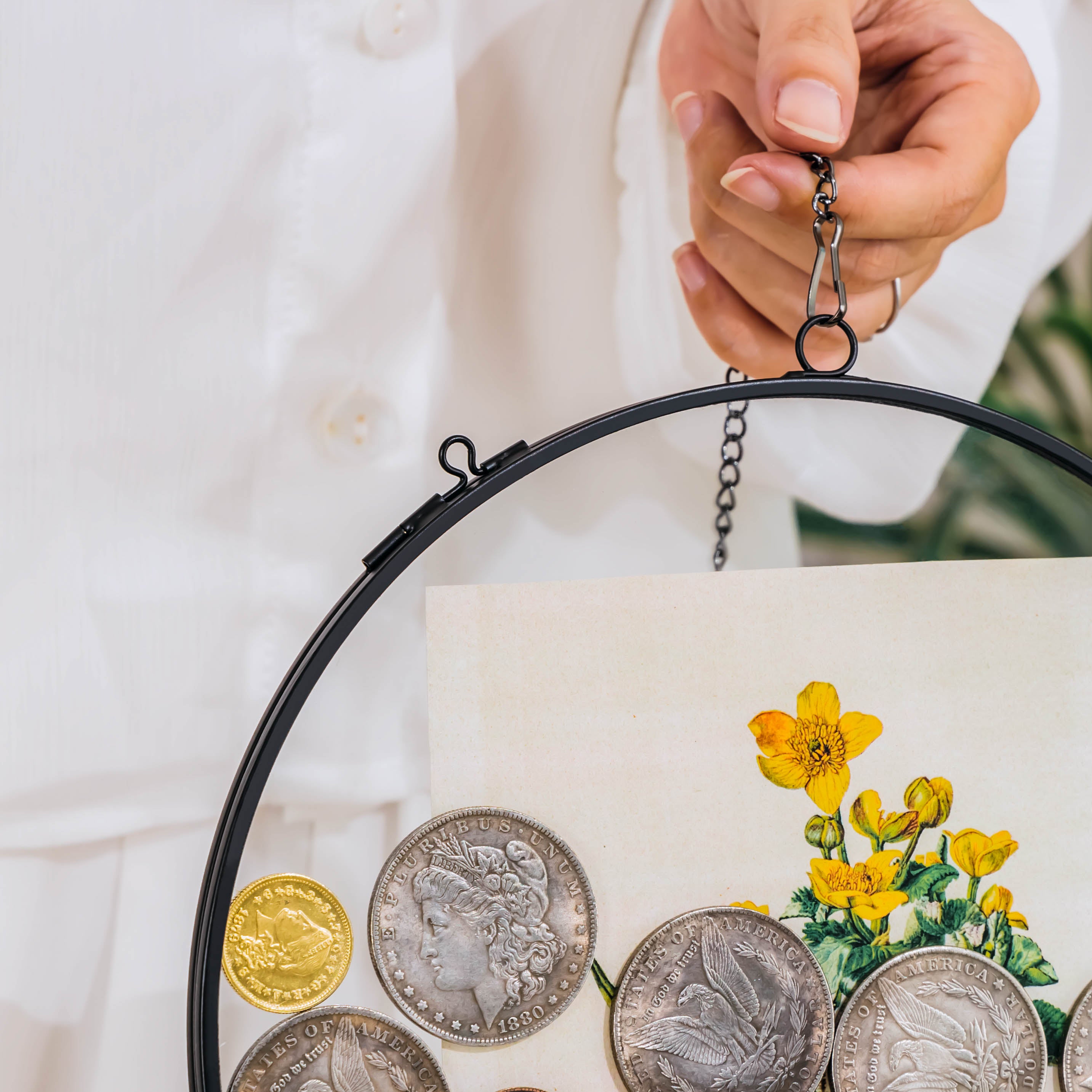 Wall Hanging Black Round 8" Herbarium Brass Glass Frame for Thick Pressed Flowers, Dried Flowers, Poster, Coin, Double Glass, floating Frame - NCYPgarden